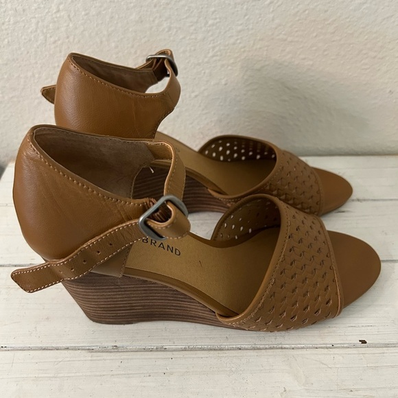 Lucky Brand Brown Woven Wedge Sandals - Picture 3 of 7